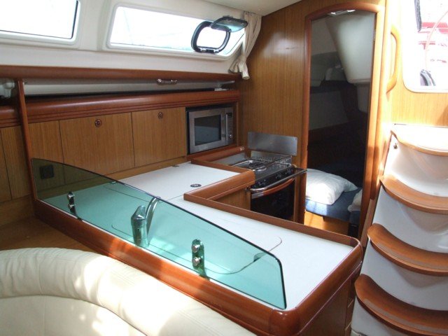 Sun Odyssey 36 i - 2007 -18.jpg
